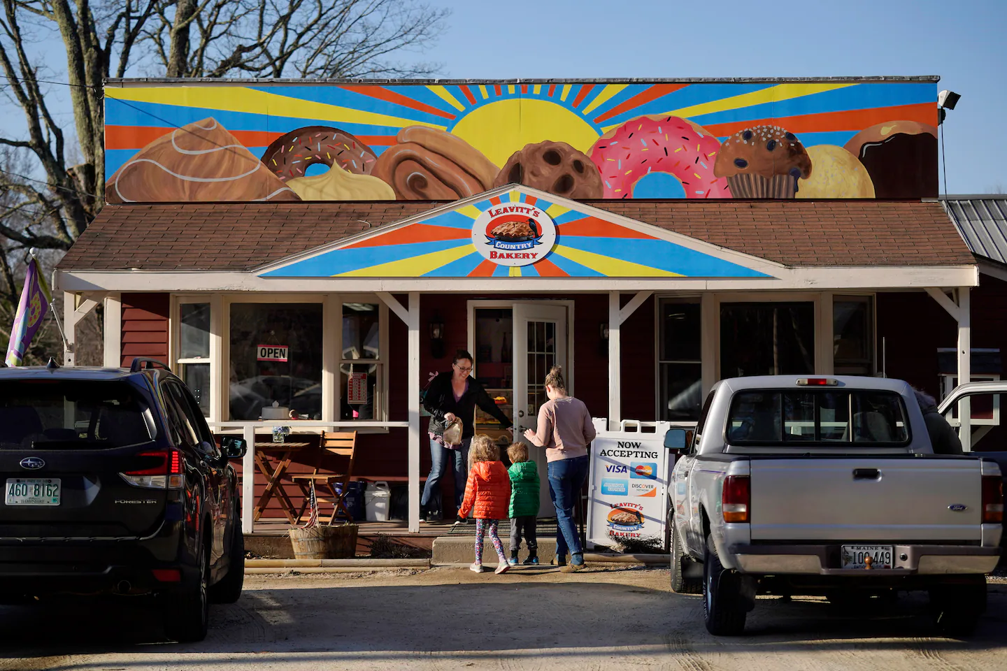 Bakery extracts final concessions in Conway, N.H., mural dispute