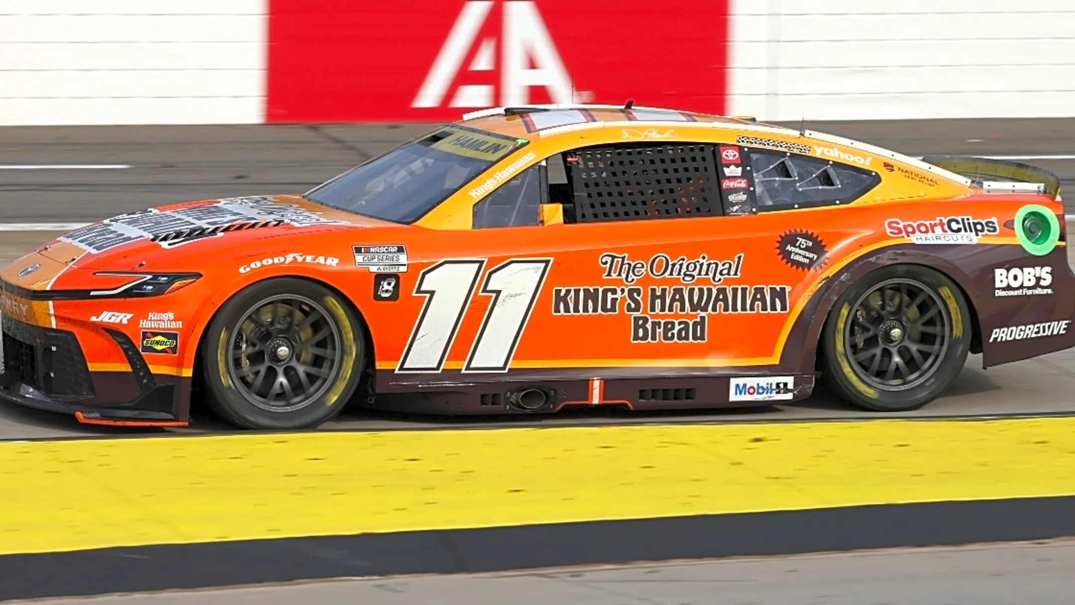 Denny Hamlin reveals level of concern for NASCAR championship race after major mechanical issues at Martinsville