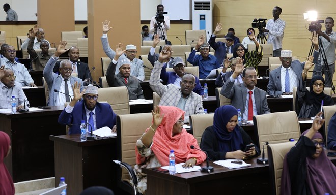 Somalia’s Upper House passes bills protecting IDPs and expanding legal aid access