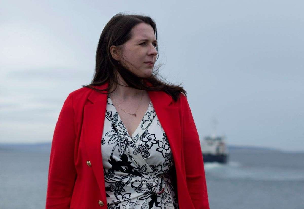 Roddick hails free eye exam uptake in Shetland