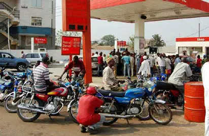 Petrol soars above N1,000/ltr as Tinubu okays 15% import tariff