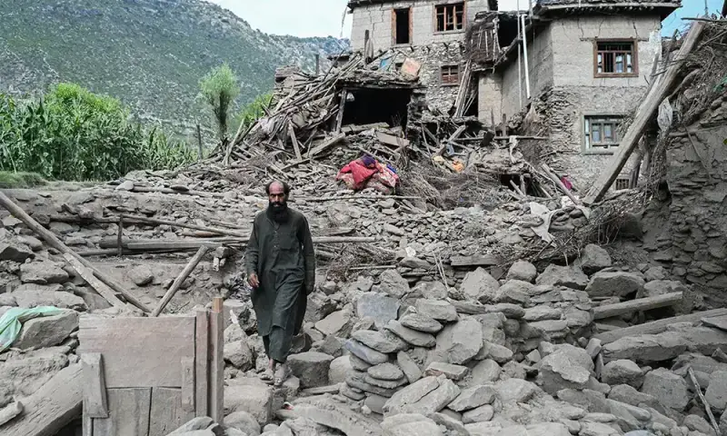 Powerful 6.3 quake kills at least 20 in Afghanistan, hundreds injured