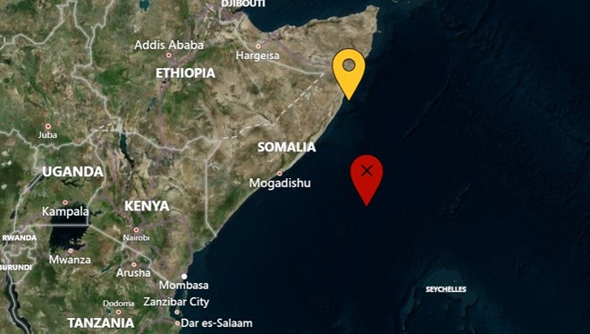 Suspected Somali pirates attempt failed hijacking of cargo ship off coast