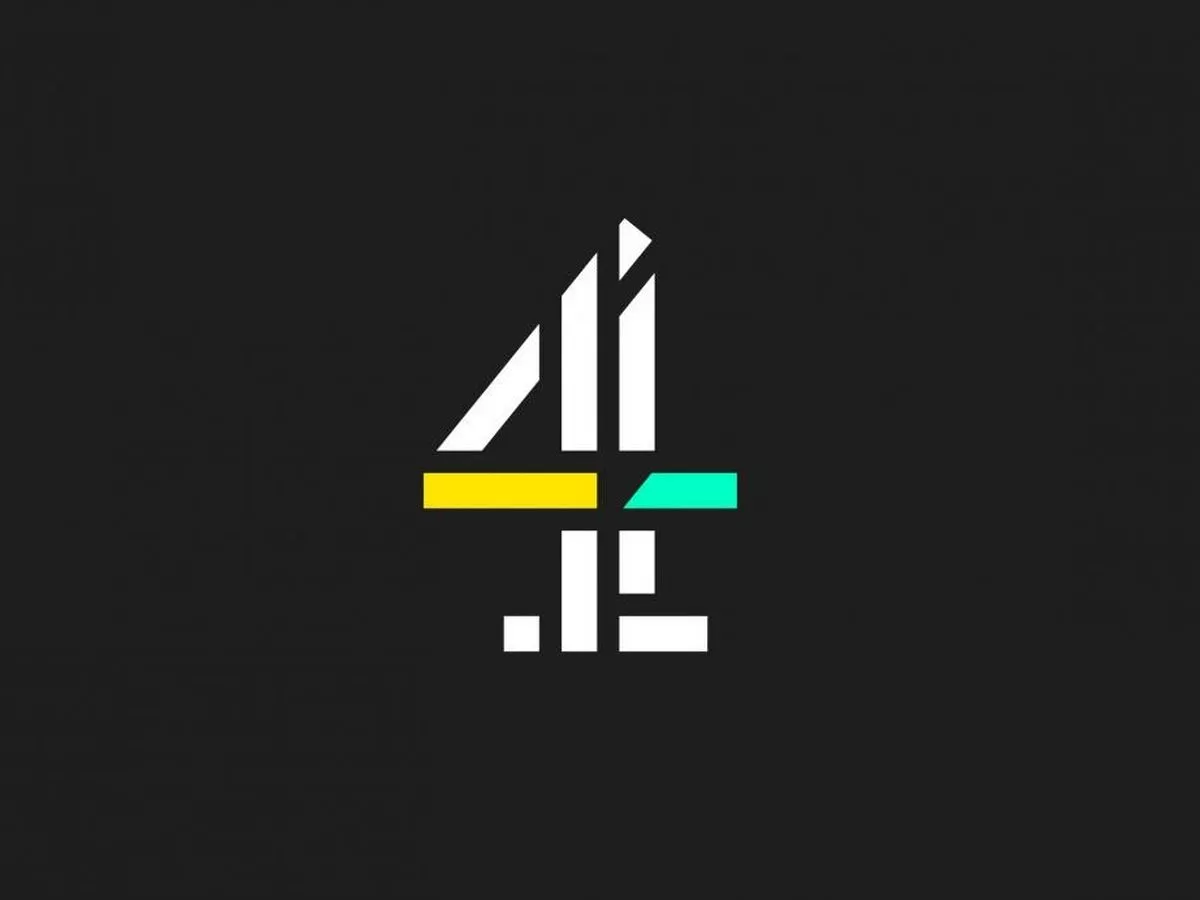 Channel 4 'axes' bold dating show after only two series