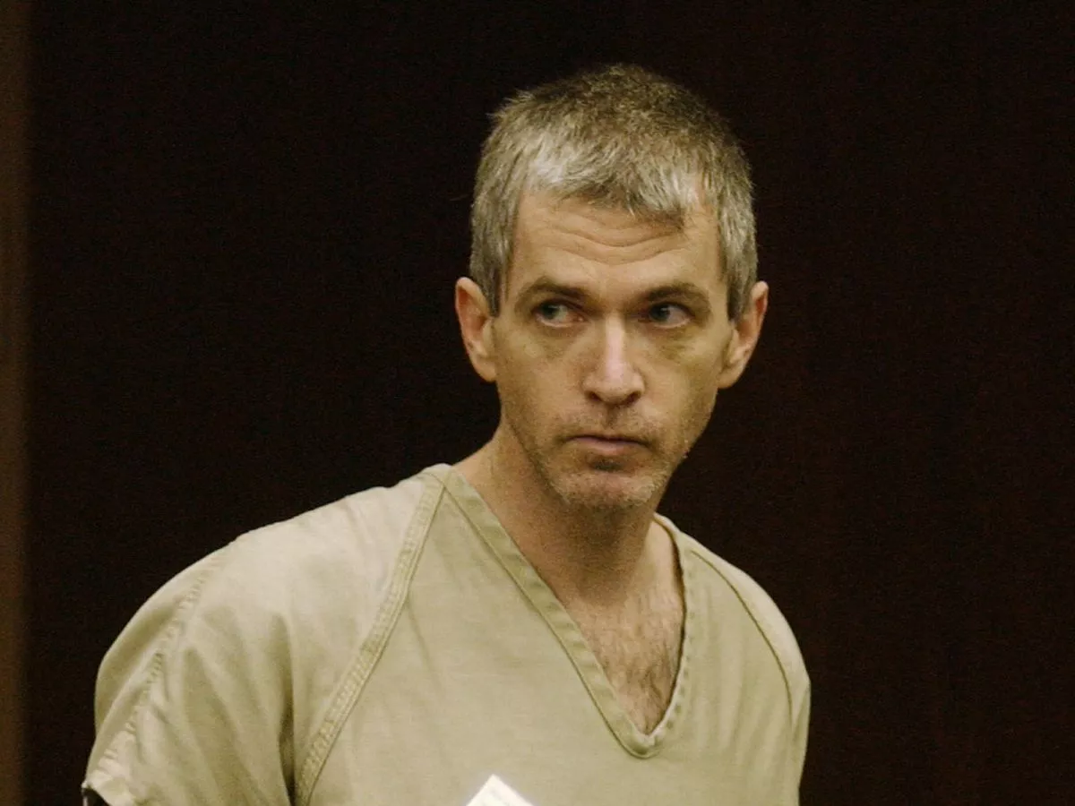 Nurse killed 'up to 400' helpless patients in sick murder spree after 'needing to do something'