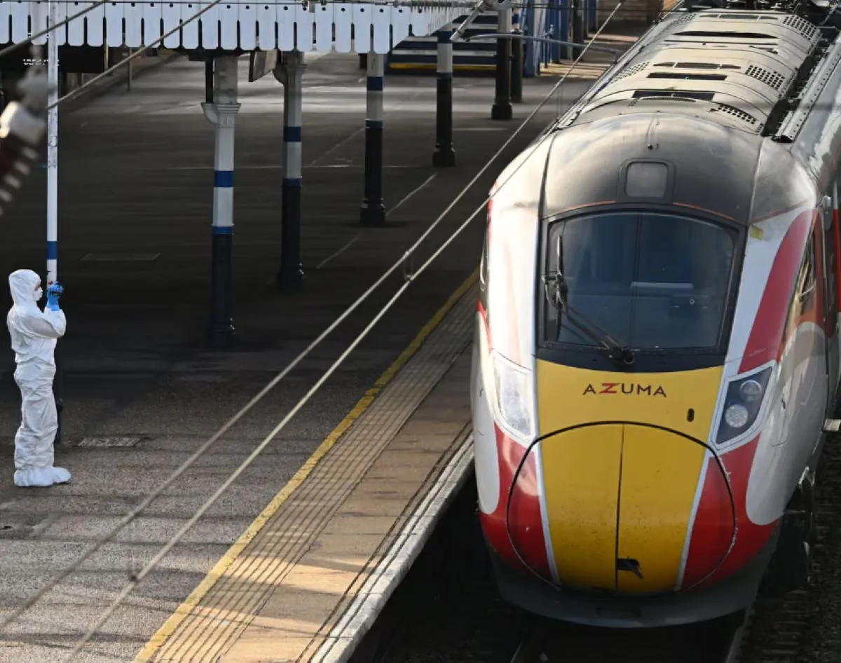 UK: Transport secretary says installing metal detectors at train stations would ‘make life impossible’