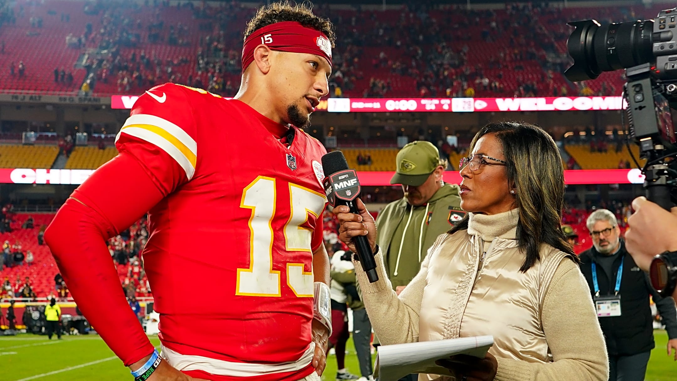 ESPN Football Insider Predicts What Chiefs Will Do at NFL Trade Deadline
