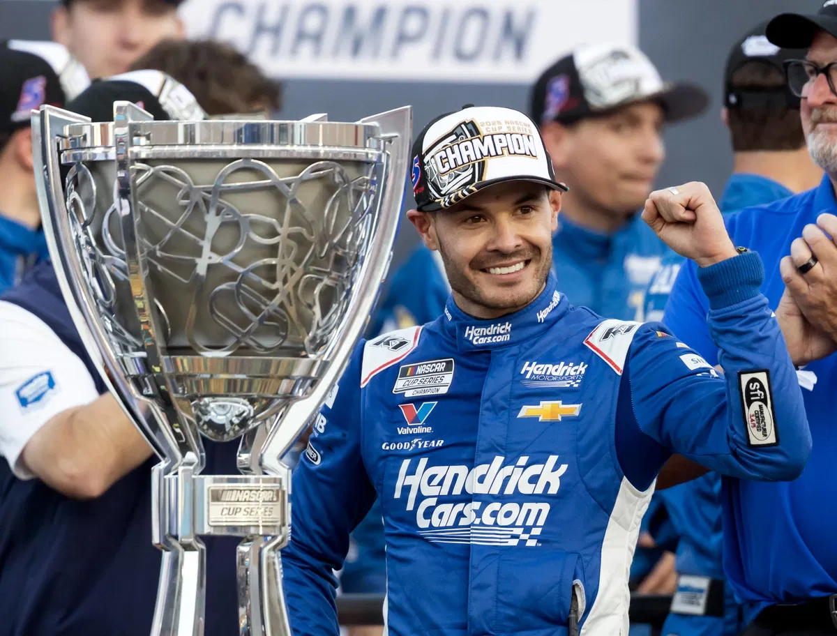 Kyle Larson’s Crew Chief Honors Hendrick Motorsports’ Culture After Joining NASCAR’s Elite List