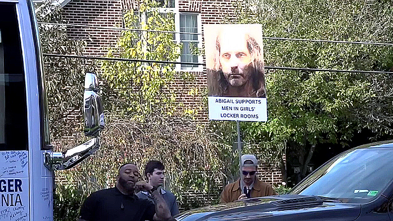 Virginia gubernatorial race heats up over transgender bathroom policy