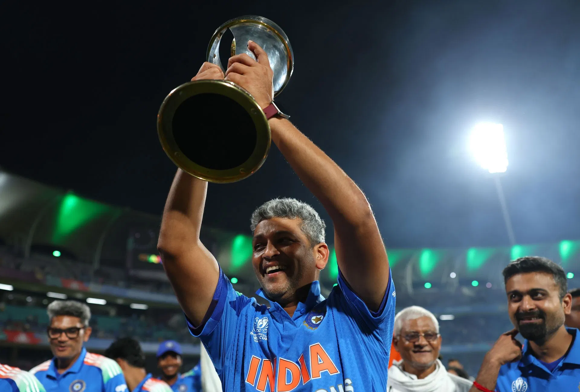 Amol Muzumdar recreates Rohit Sharma's iconic flag celebration from Barbados after Women's World Cup 2025 win [Watch]