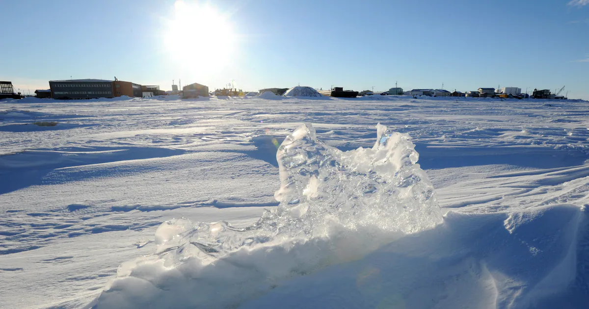 Man dead, another missing after group falls through ice near Kotzebue