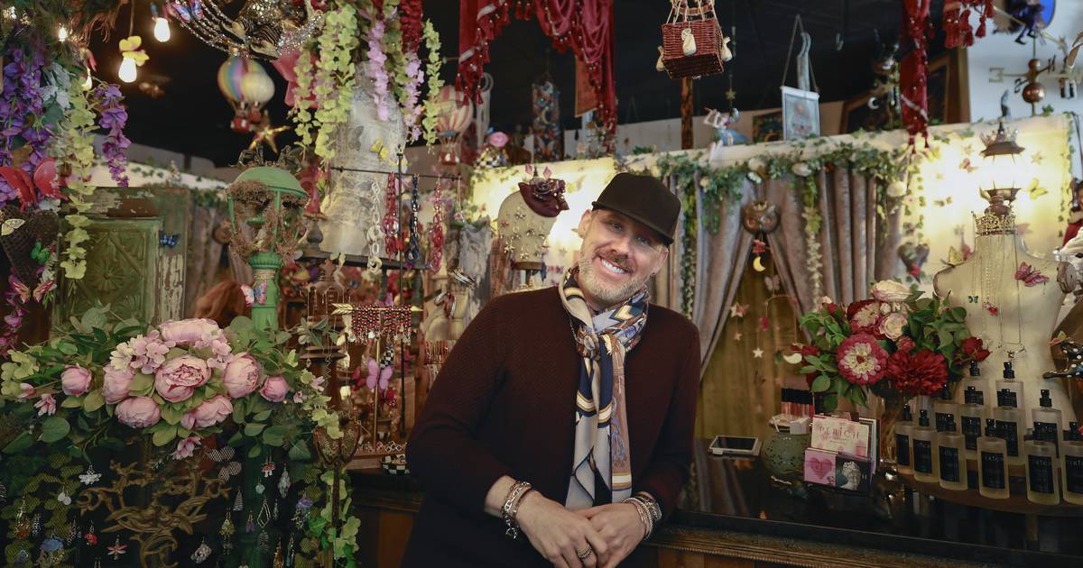 A Glen Ellyn wonderland: Main Street boutique delivers ‘love, whimsy and wishes’
