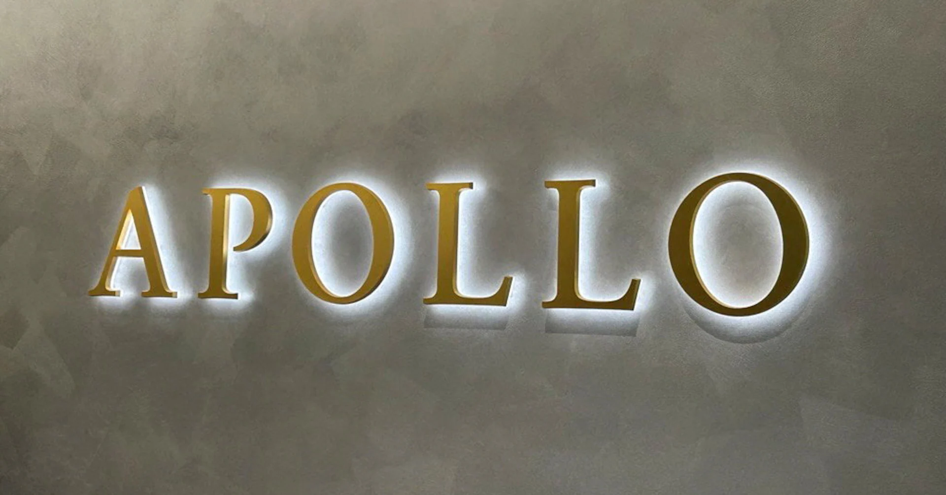 Apollo's profit beats expectations on record fee-related income