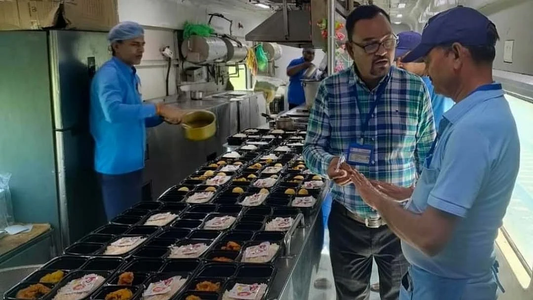 Central Railway observes “Swachhata Pakhwada – 2025” under the ongoing Special Campaign 5.0