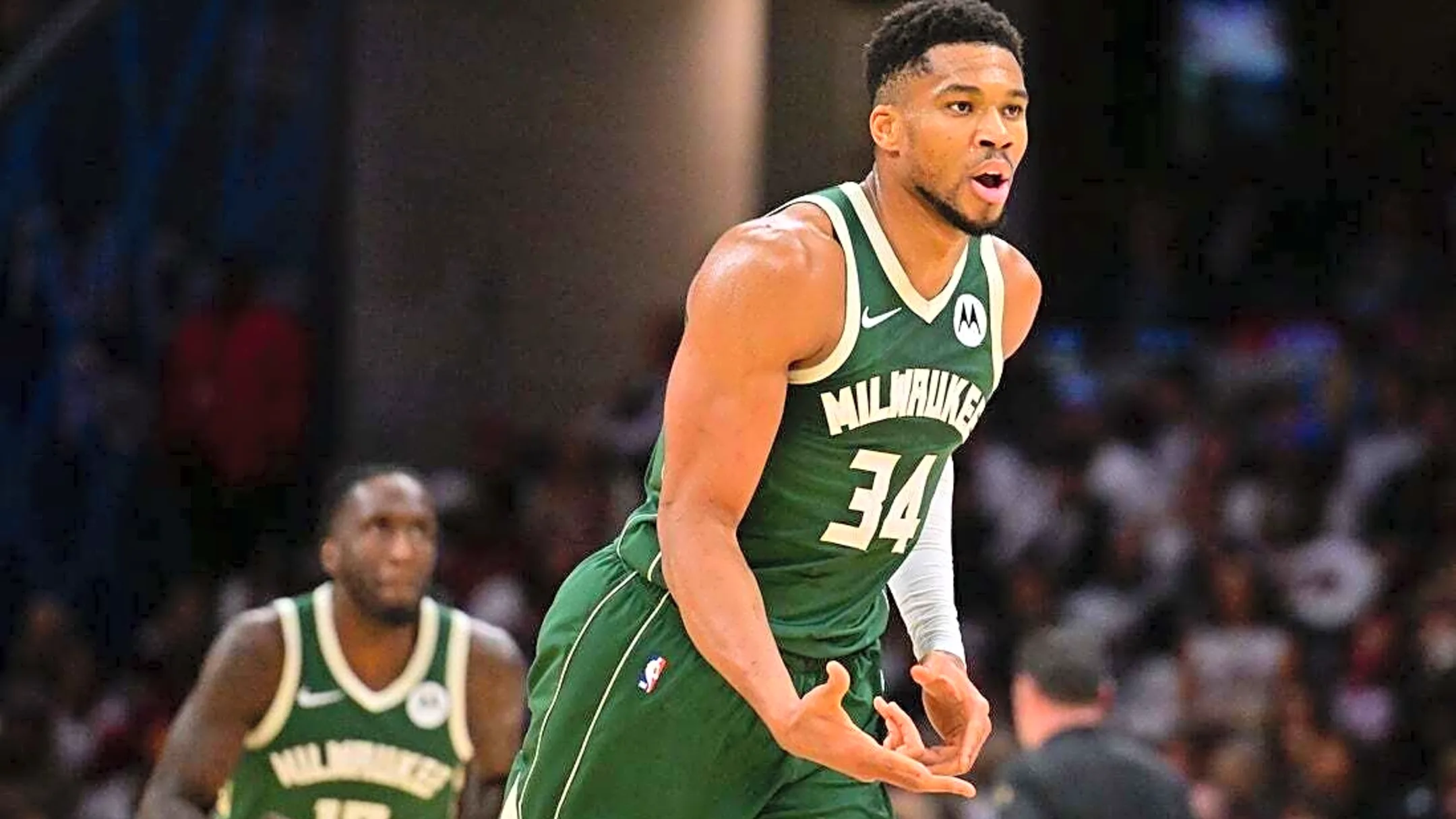 Knicks visit Giannis Antetokounmpo, Bucks in battle of East contenders