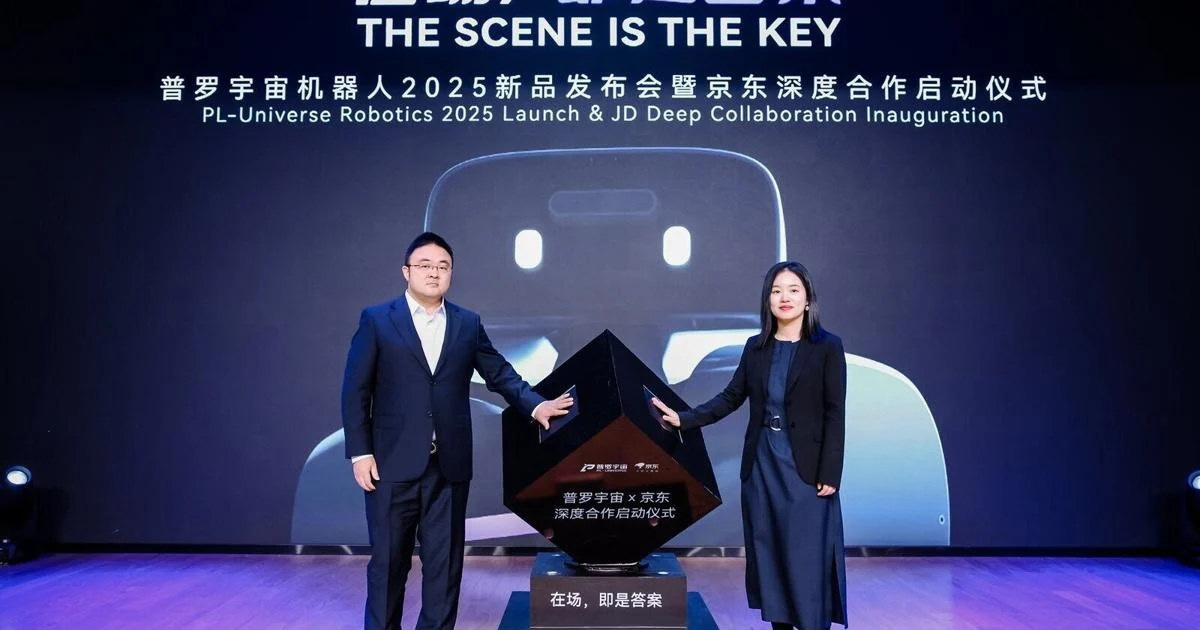 PL-Universe Robotics Launches ProWhite Robot 2.0 and Dexterous Hand, Powered by JD.com Global Online Partnership for Overseas Expansion
