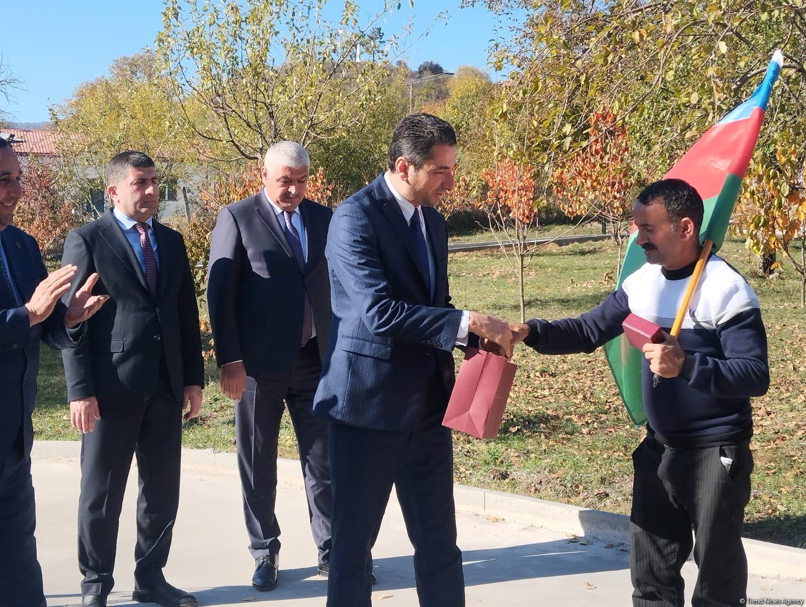 New wave of ex-IDPs setting in Khojaly's Badara village, get keys to homes (PHOTO)
