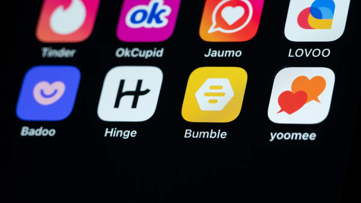 Job hunters are using dating apps to network, survey reports