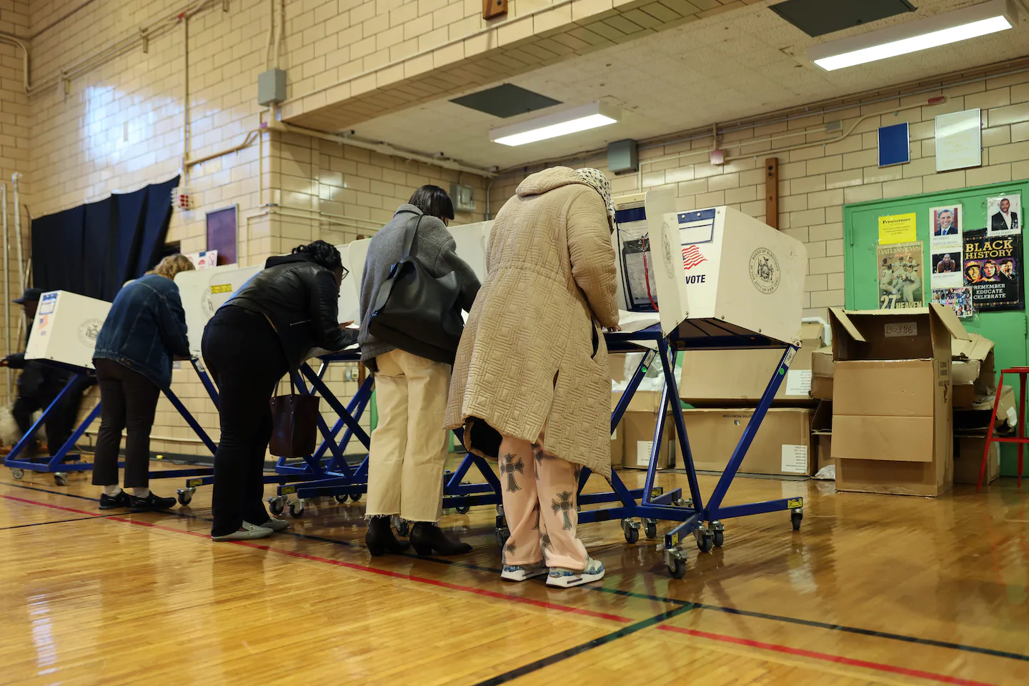 Mamdani and Cuomo face off in battle for NYC mayor