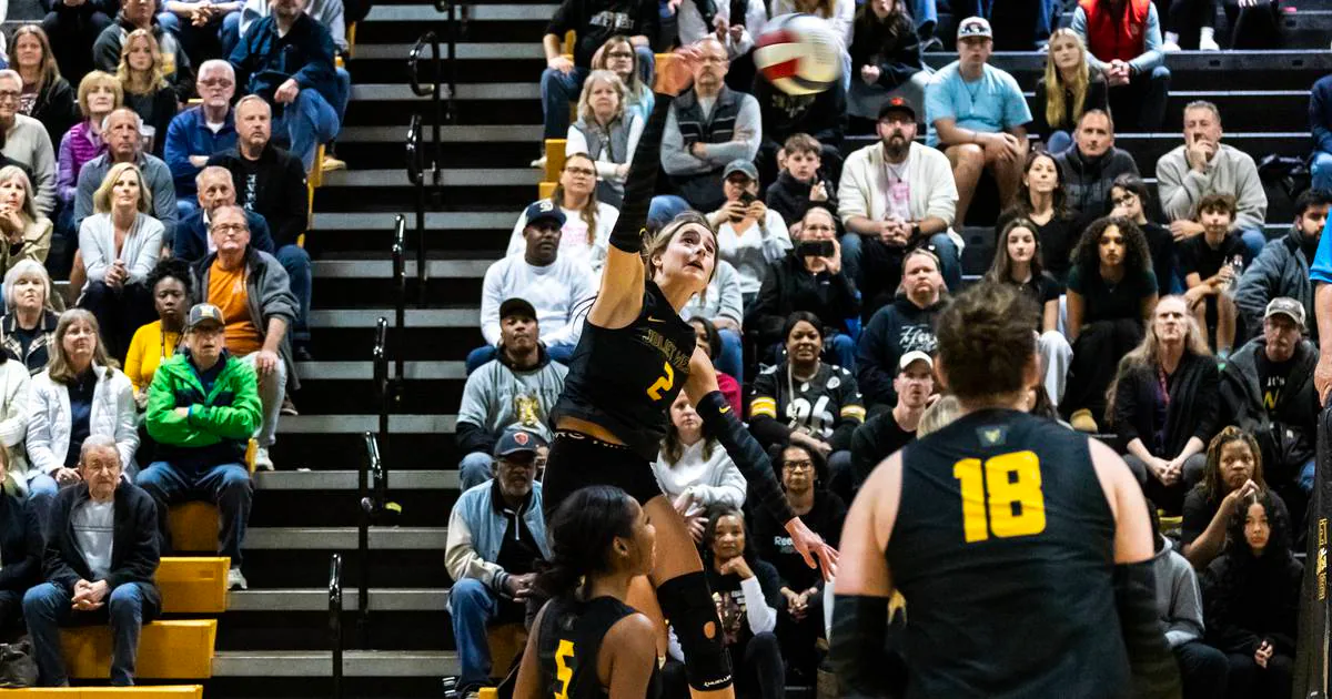 Joliet West, Lockport advance with wins, will meet Thursday for sectional championship