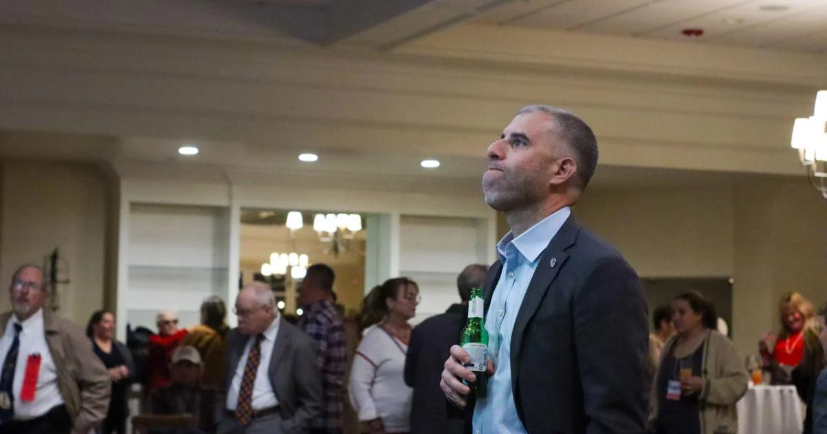 Dems cling to narrow lead in 2nd District Assembly race