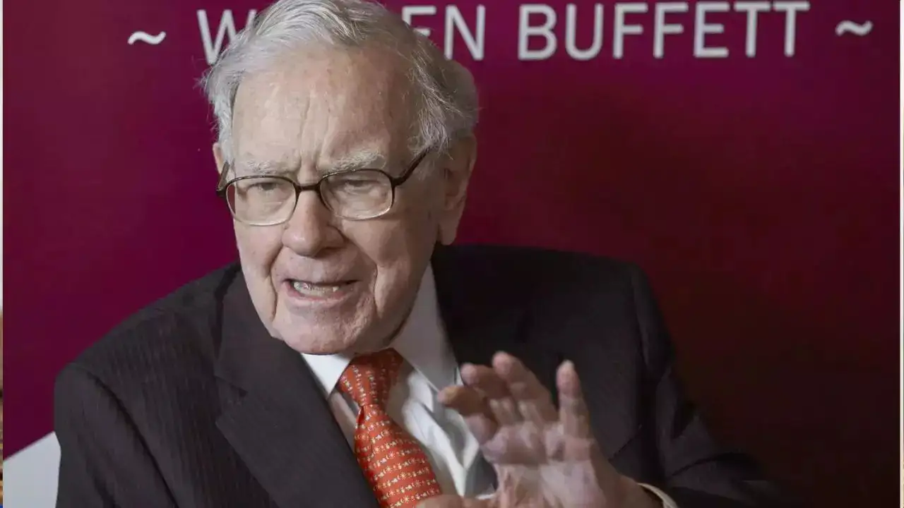 Berkshire Hathaway Just Hit A Record Cash Level — Here’s What Warren Buffett Might Do Next