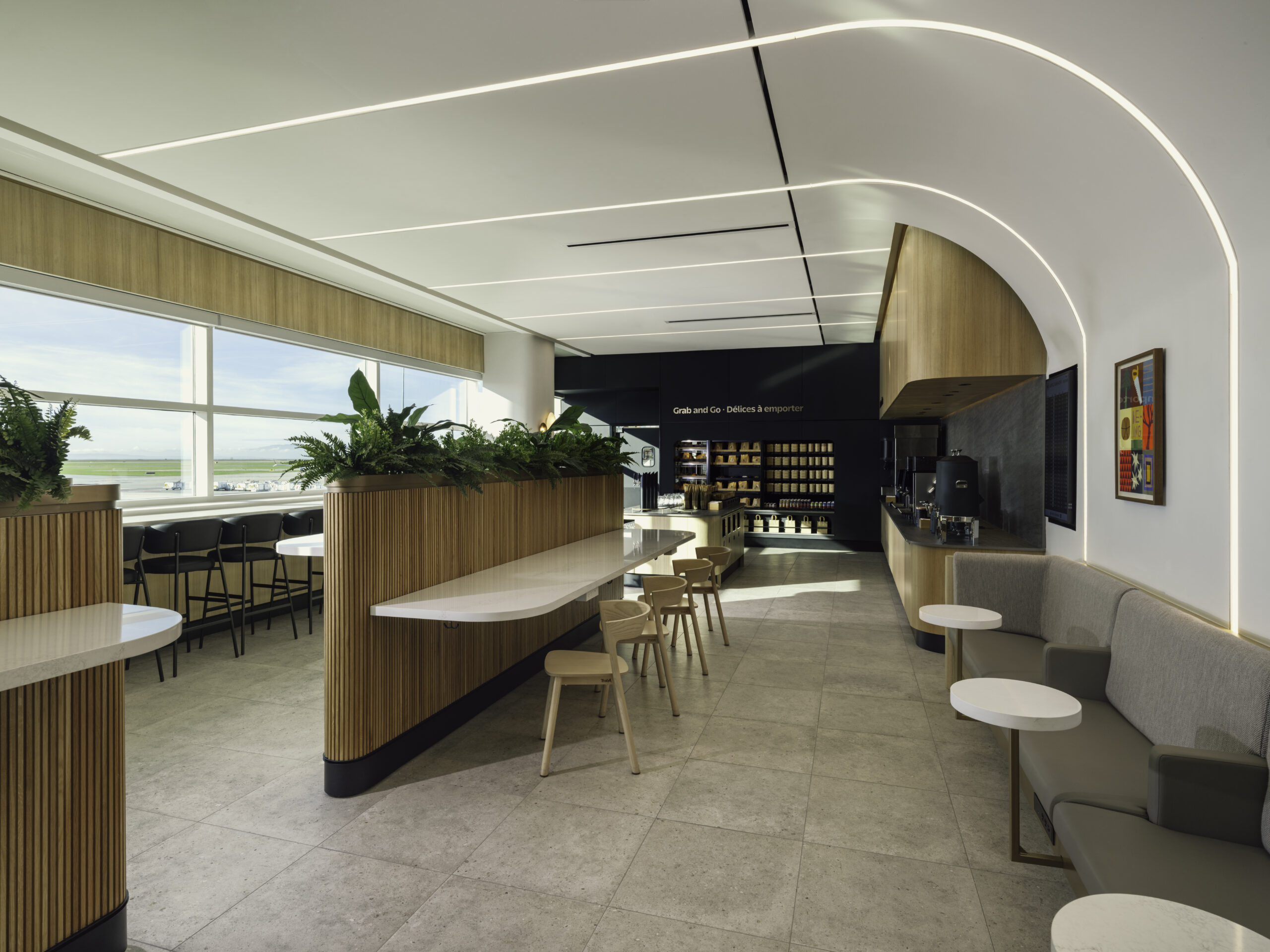 Air Canada Opens New Café Location at Vancouver International Airport