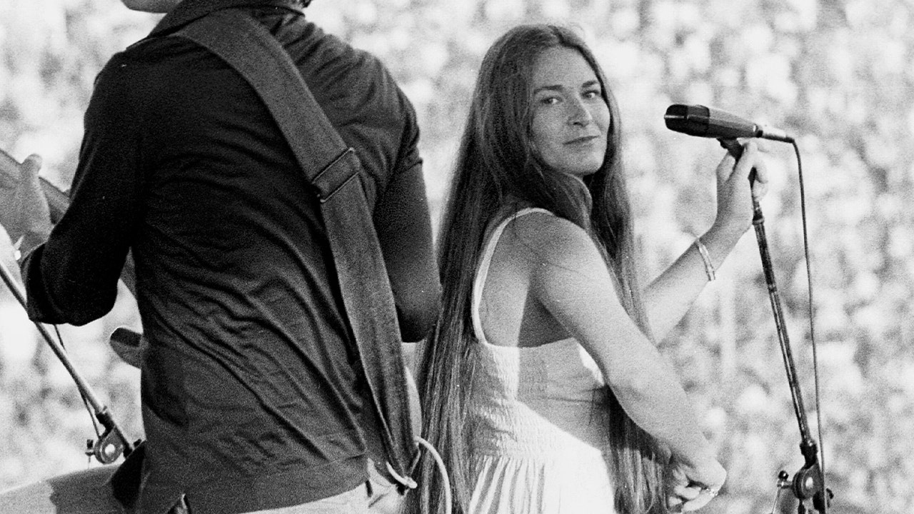 Grateful Dead singer who worked with Elvis Presley on hit song dies at 78 after cancer battle