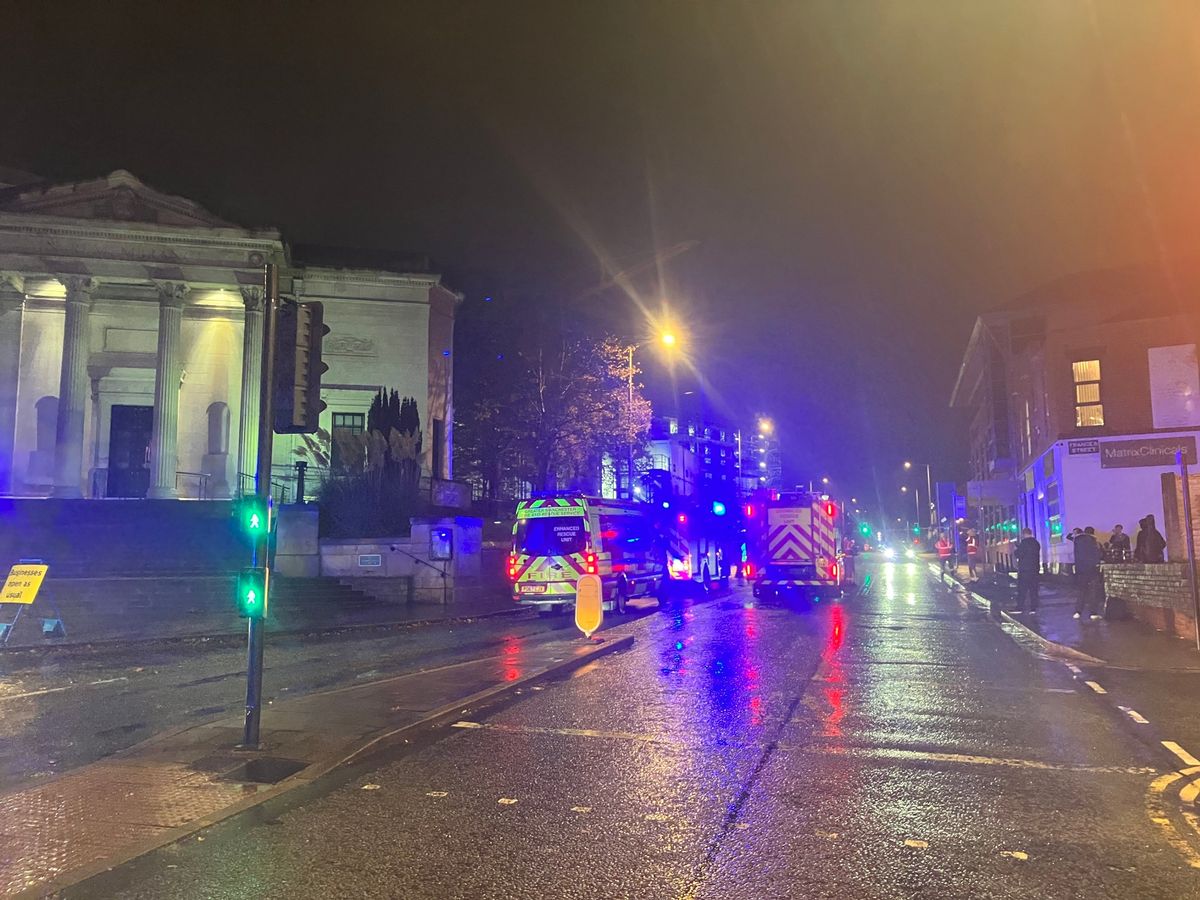 Stockport station evacuation sparks huge delays over 'suspicious' empty suitcase