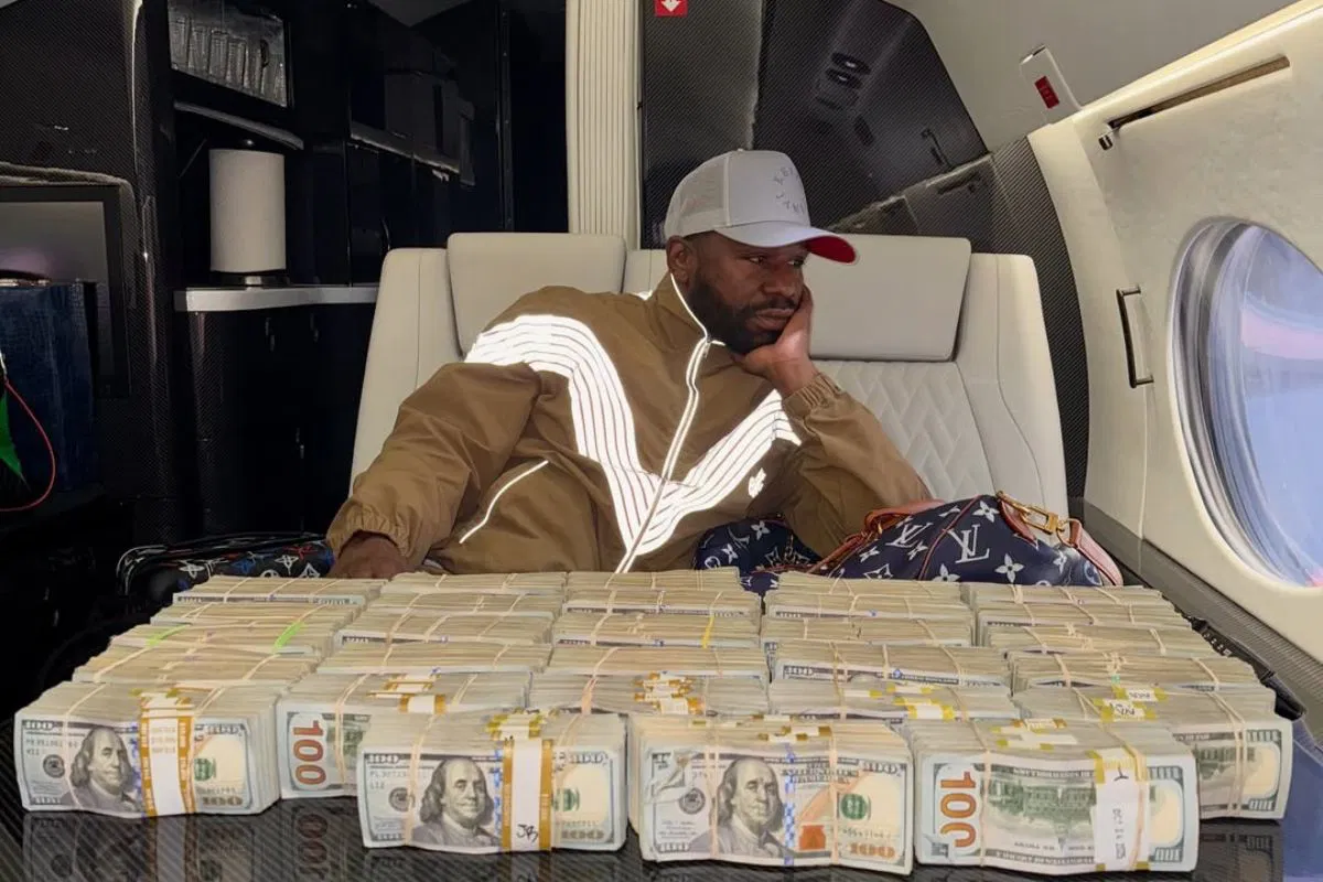 World’s Richest Boxer Flexes Wads of Cash on His $60M Private Jet