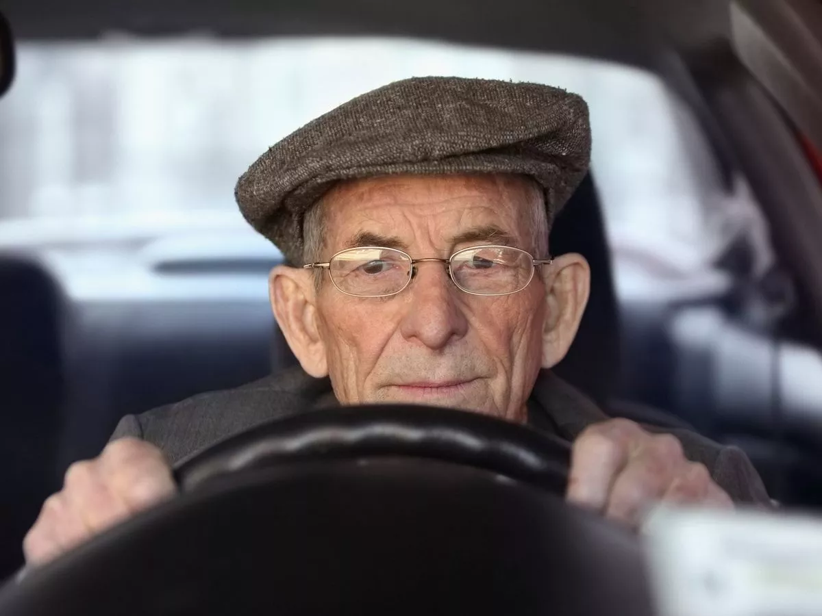 Driving alert as Brits face £1,000 fine for failing to declare one thing to DVLA