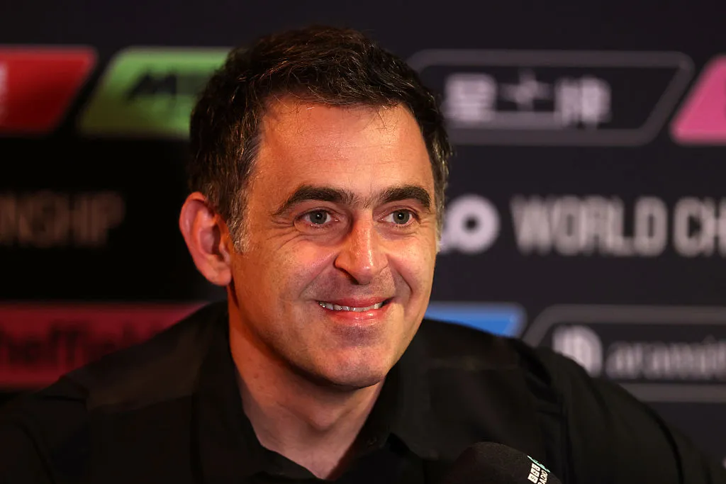 Ronnie O’Sullivan warms up for return with ‘spectacular’ clash with world champion