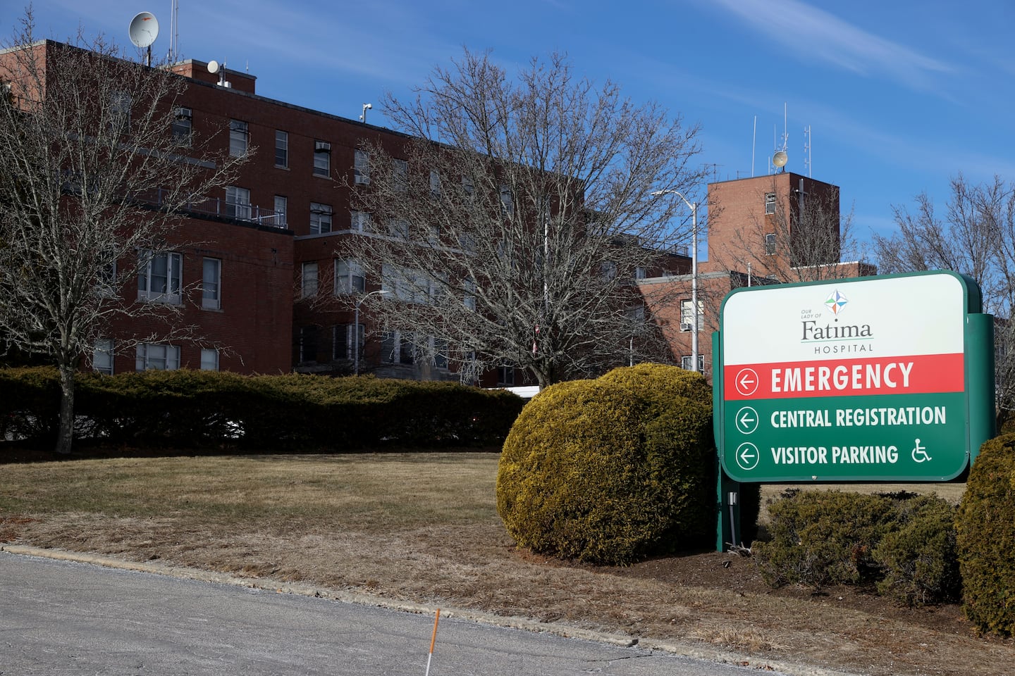 New suitor emerges for bankrupt Rhode Island hospitals facing closure