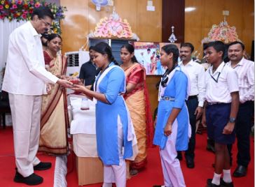 Governor’s initiative to combat anaemia among schoolgirls