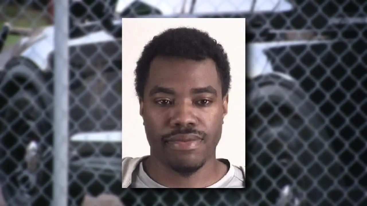 Police: Mansfield ISD teacher met former student in parking lot for sex