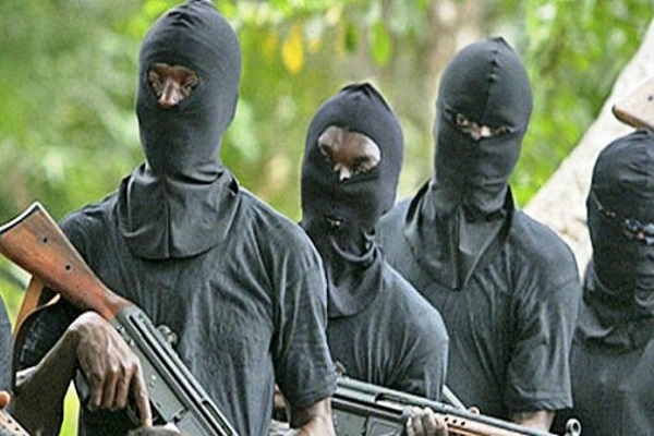 15 passengers kidnapped in Edo