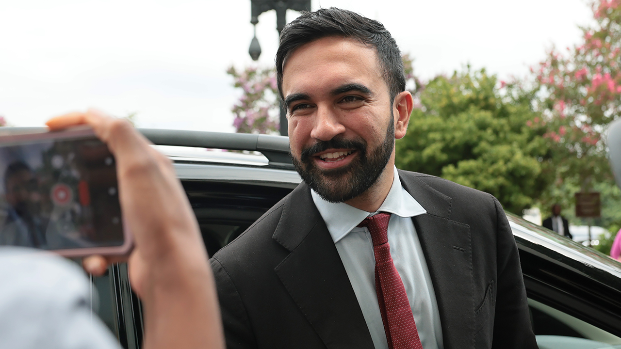 Zohran Mamdani defeats Andrew Cuomo in stunning NYC mayoral upset