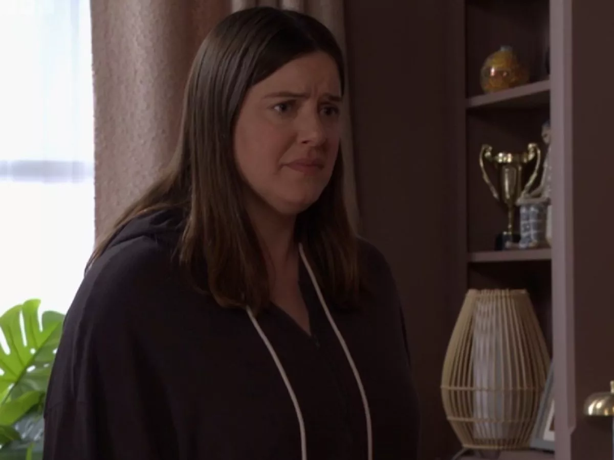 EastEnders fans 'work out' what's 'really happening' with Zoe Slater after latest kids' twist