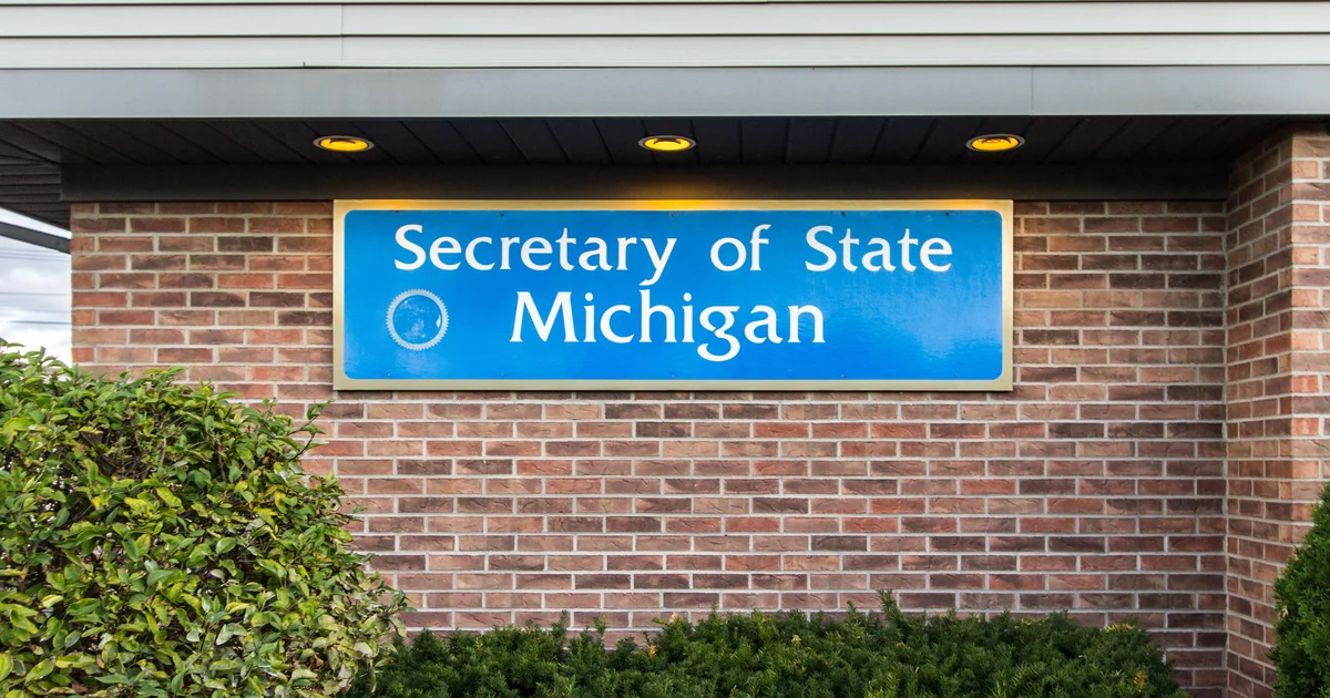 Dealership license suspended for St. Clair County auto business for allegedly selling loaners as new