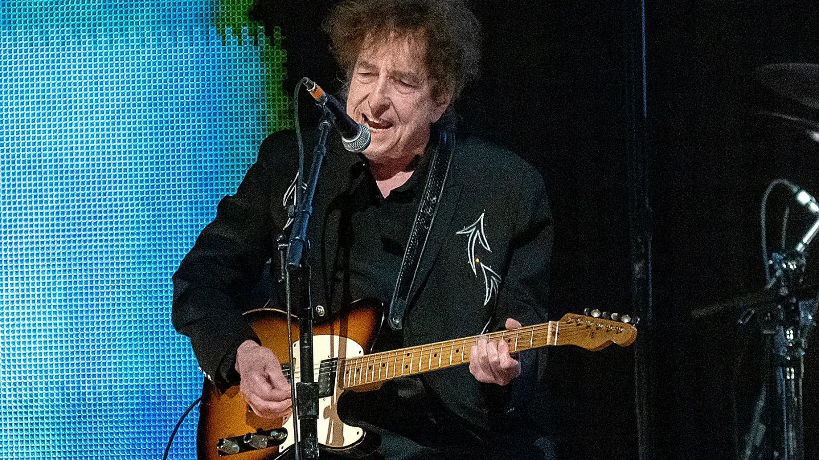 Bob Dylan Accepts Honorary Doctorate From Berklee College of Music