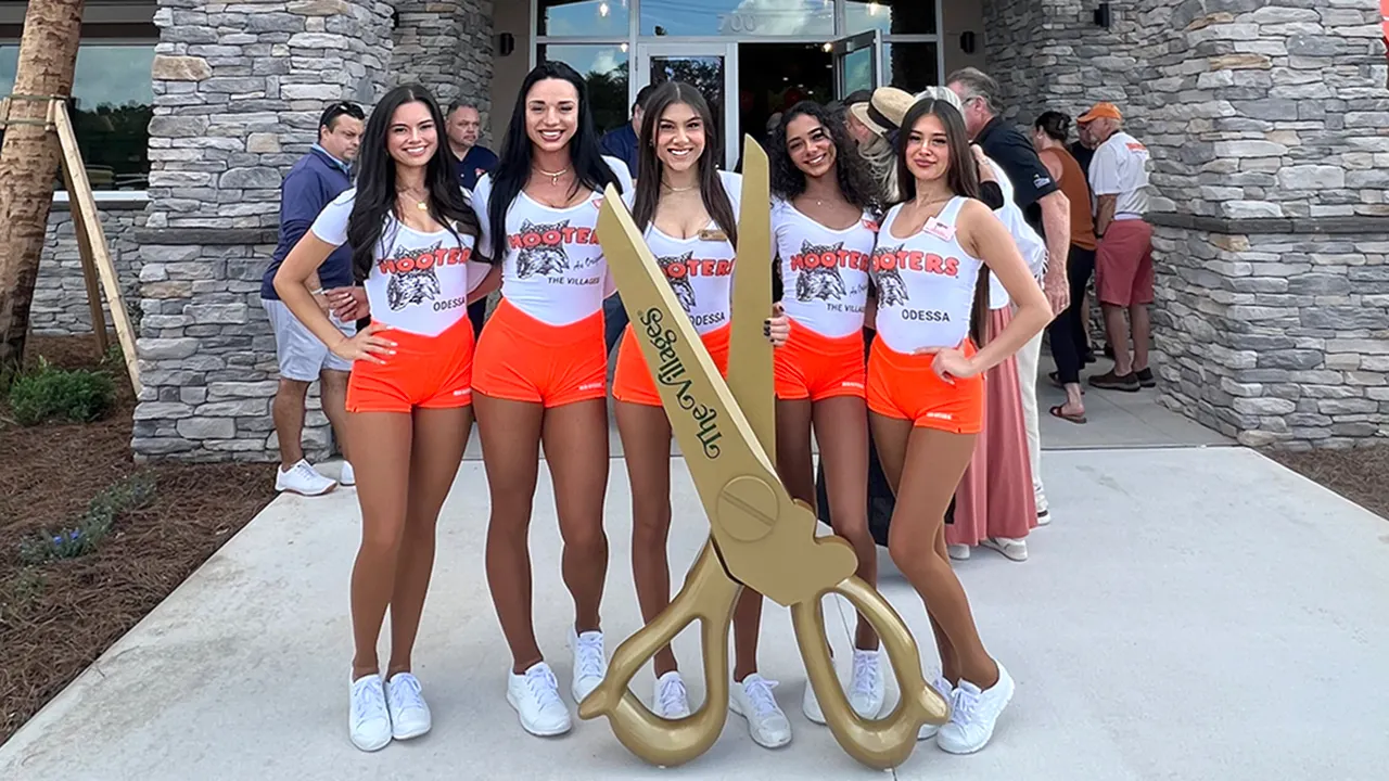 Hooters revamps menu, updates uniforms as original owners take over