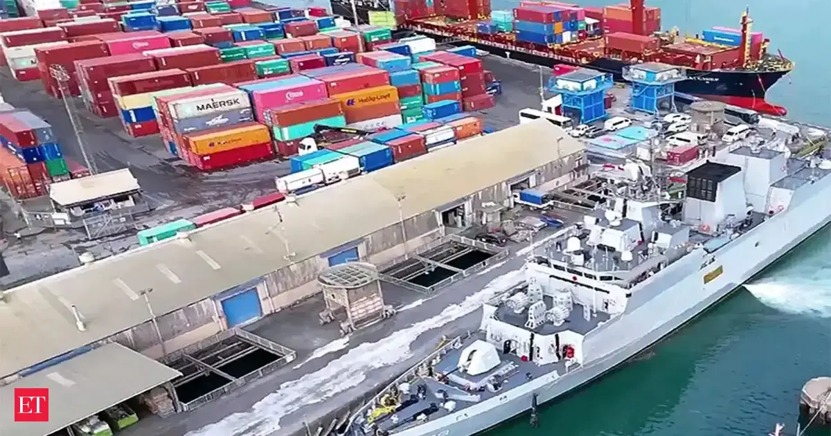 Trump tariffs trigger 37.5% drop in Indian exports, alarm bells ring across key sectors