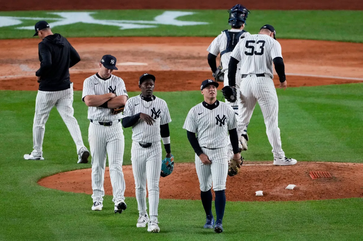 Yankees to Punish $5,000,000 Pitcher After 2025 Letdown as 35YO Teammate Gains Edge, Deems Insider