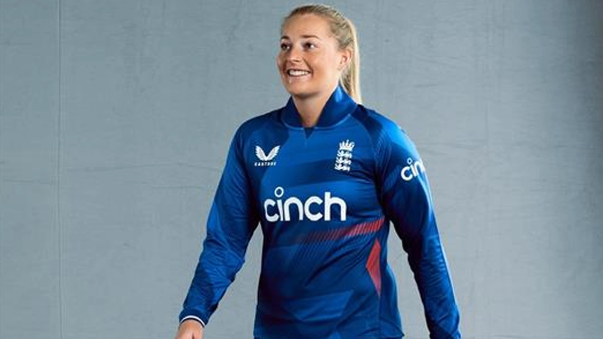 ENG-W vs SA-W ICC Women’s World Cup 2025: Sophie Ecclestone Sustains Minor Injury to Joint Near Collarbone, Confirms England Cricket Board