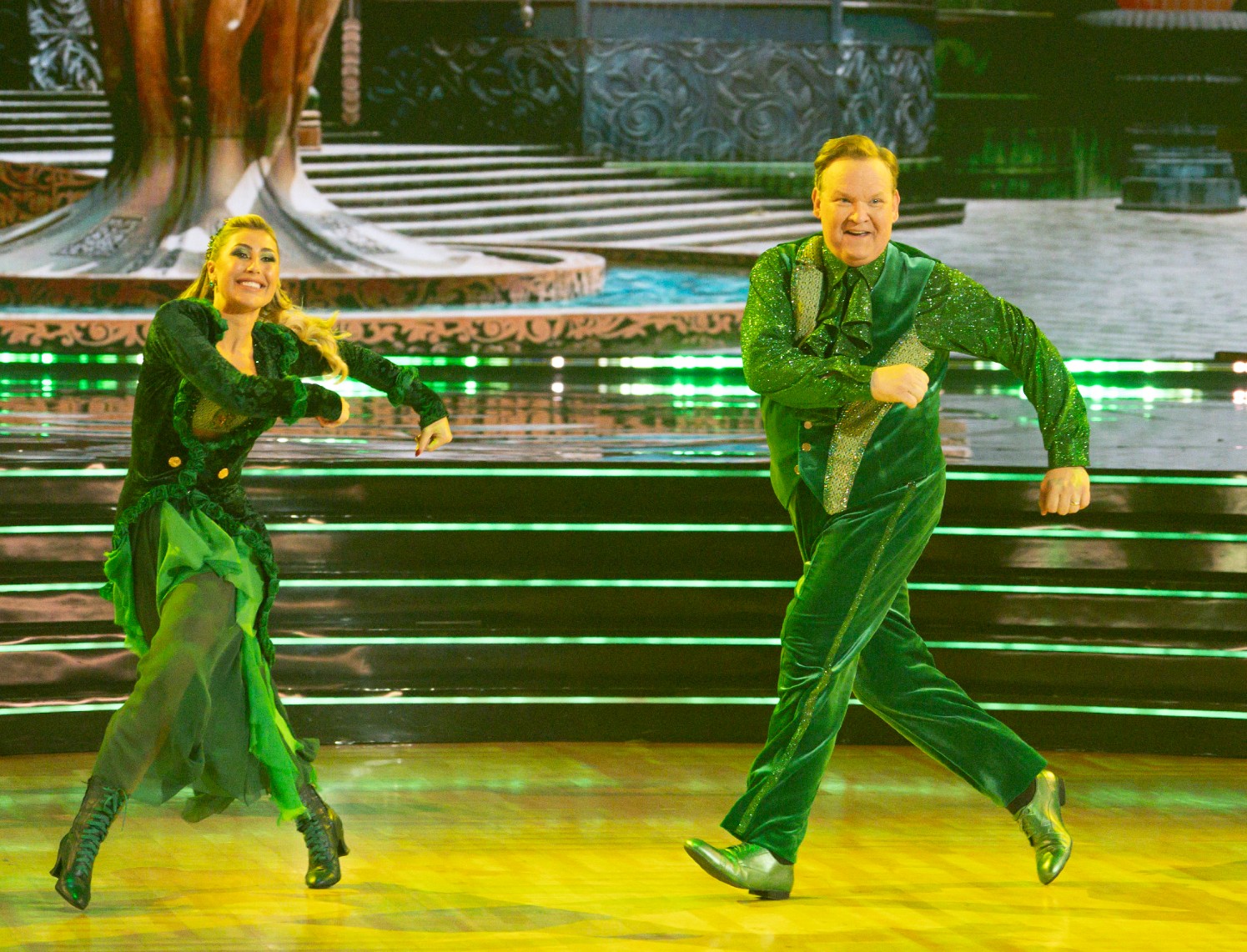 Why "Dancing with the Stars" fans love voting for Andy Richter