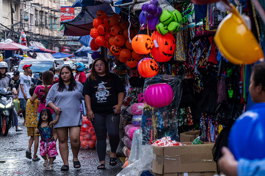 Poll: Inflation likely picked up in Oct.