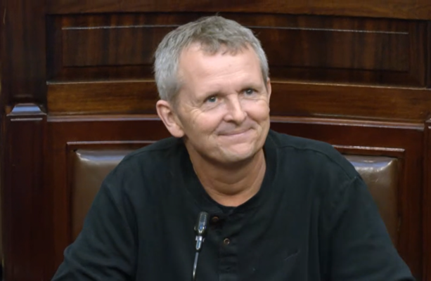 ‘Good to be back’: Richard Boyd Barrett returns to Dáil and urges action on cancer services