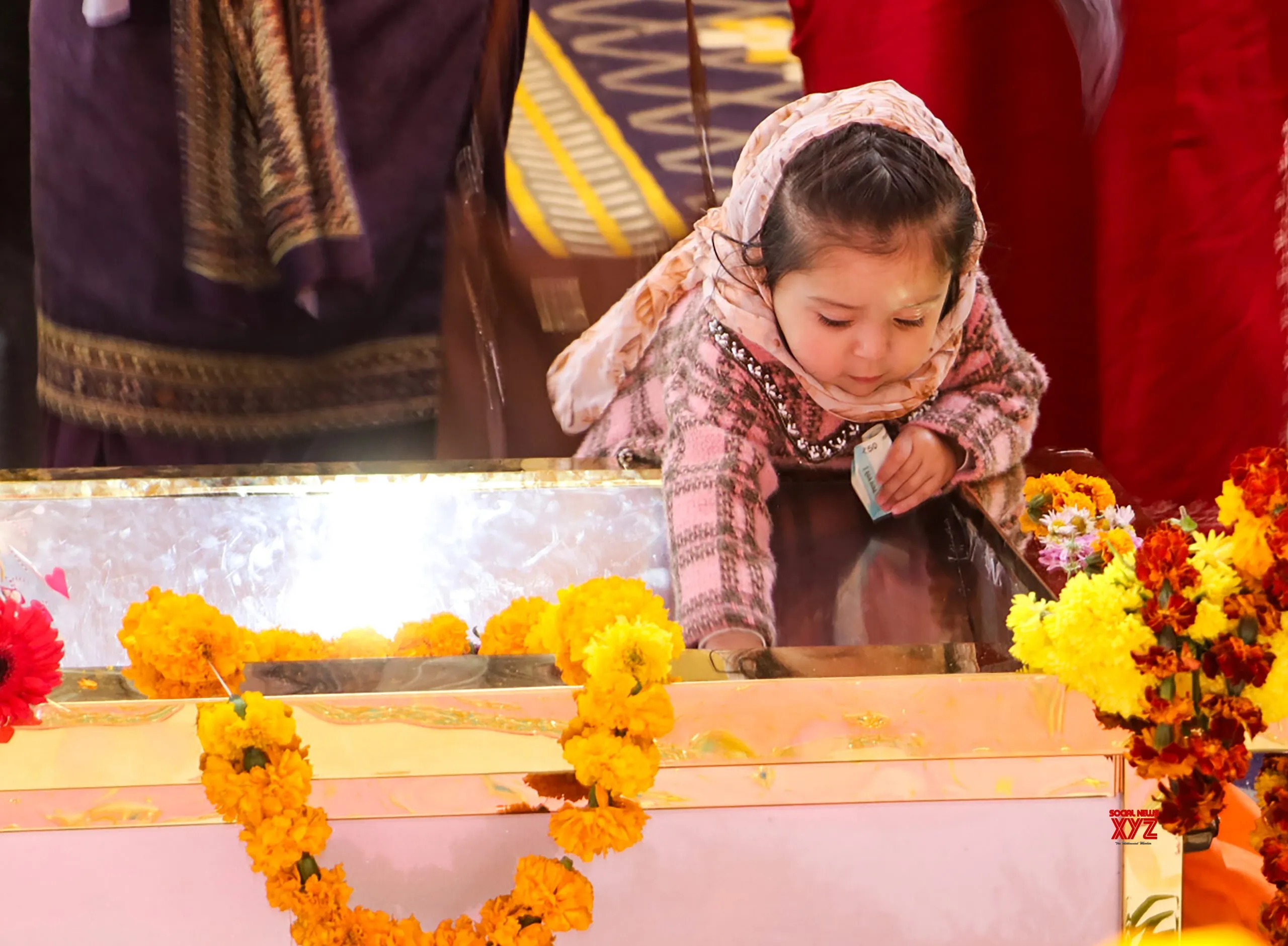 Shimla: Girl Pays Respects on Guru Nanak Jayanti #Gallery