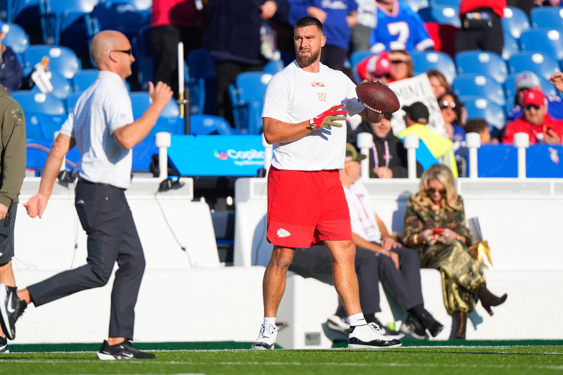 “Is Taylor Swift's team dressing”: NFL fans react to Travis Kelce’s pregame outfit for Chiefs vs. Bills Week 9 showdown