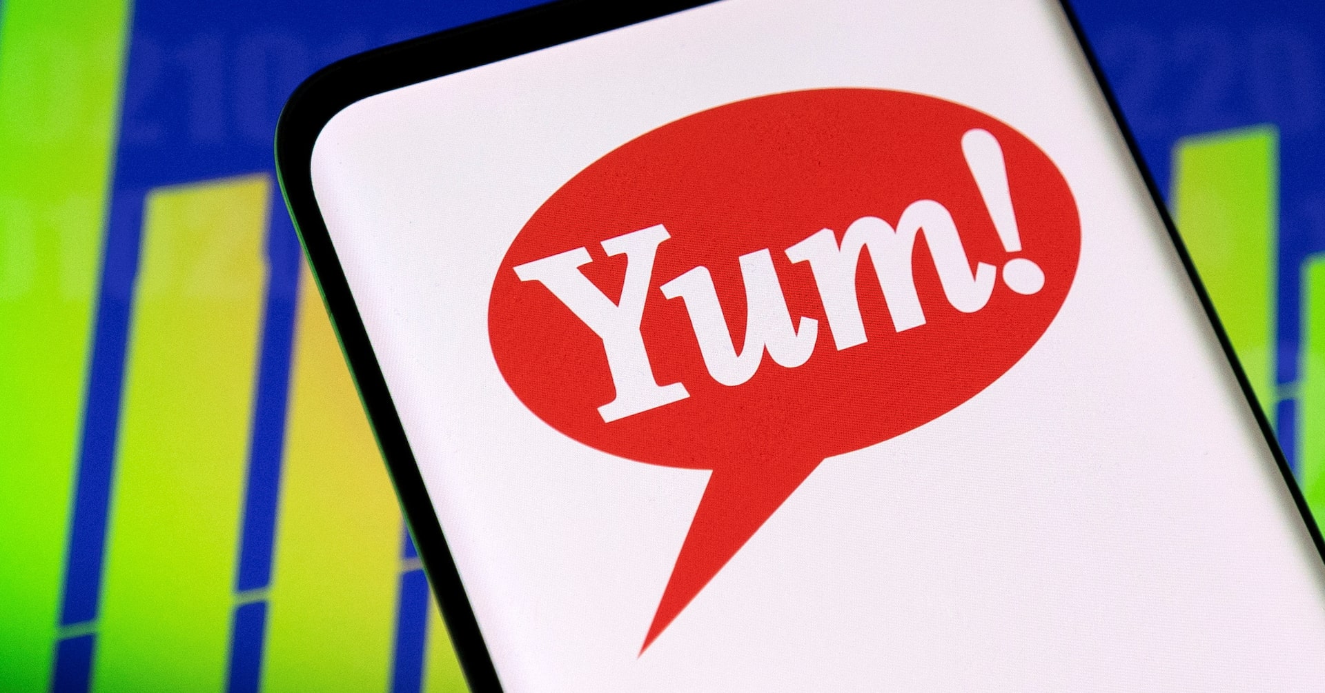 Yum Brands mulls Pizza Hut sale as Taco Bell drives third-quarter beat